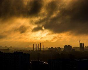 Greenpeace Romania: majoritatea termocentralelor pe carbune functioneaza ilegal