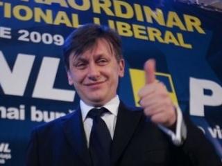 Antonescu spune ca PNL face un sacrificiu de imagine prin alianta cu PSD