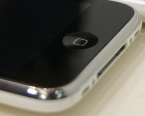 Motivul pentru care o utilizatoare de Android da in judecata compania Apple