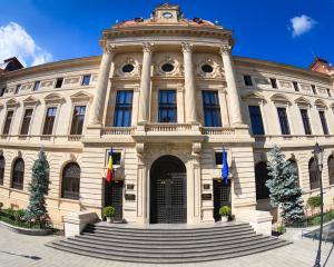 Rezervele valutare BNR au scazut cu peste 2,1 miliarde de euro, intr-o singura luna
