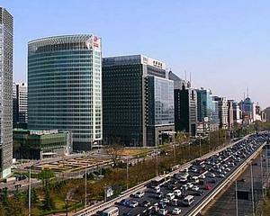 Turistii chinezi, de cinci ori mai numerosi decat populatia Romaniei