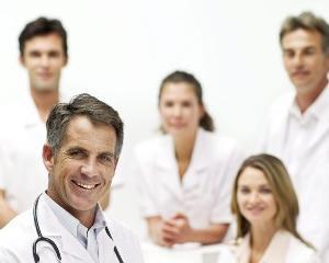 Piata serviciilor medicale private creste constant datorita numarului tot mai mare de apelanti