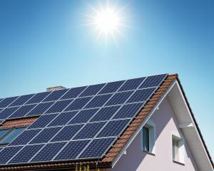 23,4% din electricitatea produsa in UE a provenit din surse regenerabile in 2012. Unde s-a situat Romania