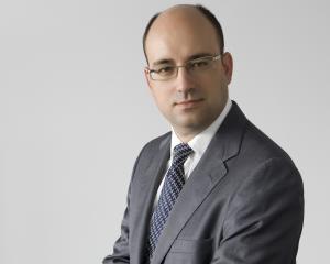 Firma de avocatura PeliFilip si-a lansat propria aplicatie pentru gadgeturile mobile