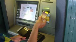 Bancile din Romania vor elimina o parte din comisioane din 27 ianuarie 2018