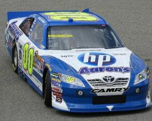 NASCAR ambaleaza motoarele alaturi de HP