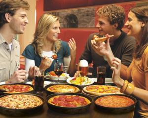 Pizza Hut aduce Pizza Festival