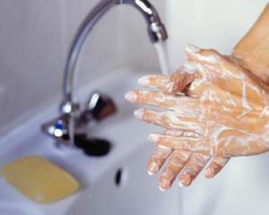 Sapunurile antibacteriene la control!