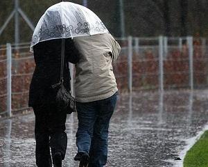 Cod Galben de ploi și ninsori in 12 judete, incepand din noaptea de joi spre vineri, ora 3,00