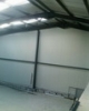 inchiriere spatiu depozitare/productie in zona Otopeni, acces rapid atat spre Sos. De Centura Nord Odai dar si spre DN 1 -? Aeroportul Otopeni. Constructie noua din panouri tip sandwish, structura de rezistenta metalica fara stalpi interiori, pardoseala Q