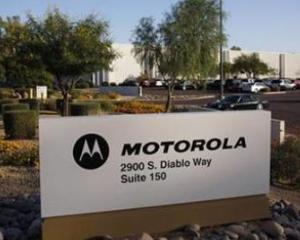 Google a preluat, de fapt, producatorul de telefoane mobile si marca Motorola pe GRATIS. Vezi cum