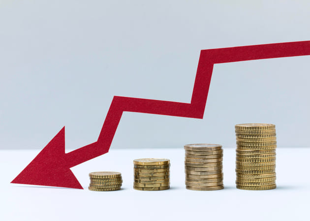 Romania intra in recesiune – Ce inseamna asta pentru salarii, joburi si economie. Expert: "Situatia nu e doar complicata, ci foarte complicata"