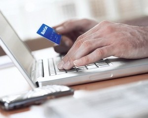Tranzactiile online cu MasterCard si Maestro au crescut cu 92% la comerciantii romani