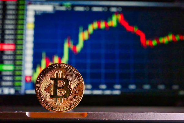 Bitcoin se prabuseste: ce se intampla cu Bitcoin in 2022, pana unde se va prabusi, ce trebuie sa stie romanii tentati de castigurile peste noapte