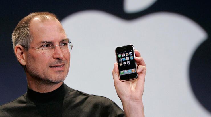 Un fost apropiat al lui Steve Jobs dezvaluie ce l-a invatat genialul magnat despre succes: 3 sfaturi primite in 10 ani de cariera la Apple