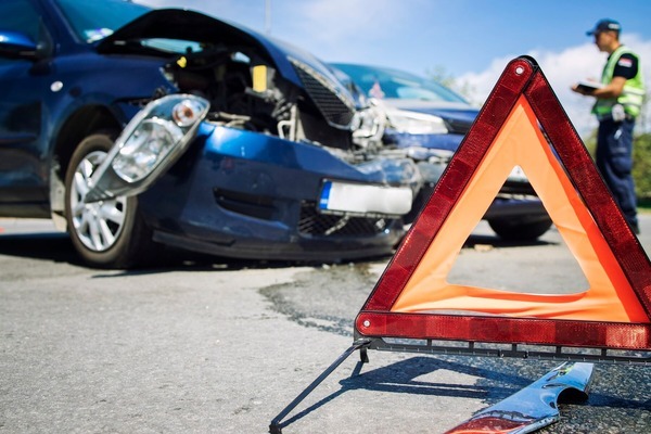 Firmele de asigurare, revoltate ca pretul la RCA ramane plafonat: e iar haos pe piata asigurarilor auto obligatorii