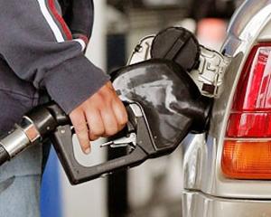 Distribuitorii de benzina si motorina, obligati sa afiseze la pompa continutul de biocarburant