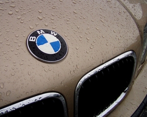 BMW, profit de 3,3 miliarde de euro in 2010