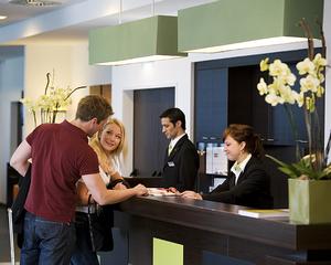 Dincolo era mai ieftin! Hotelurile din Albena au majorat preturile cu 5% pentru sezonul 2012