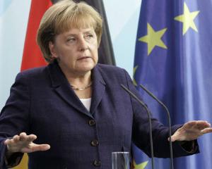 Angela Merkel vrea un organism care sa monitorizeze bugetele statelor UE 