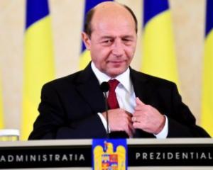 Traian Basescu: Este esential sa adoptam moneda euro in urmatorii trei-patru ani