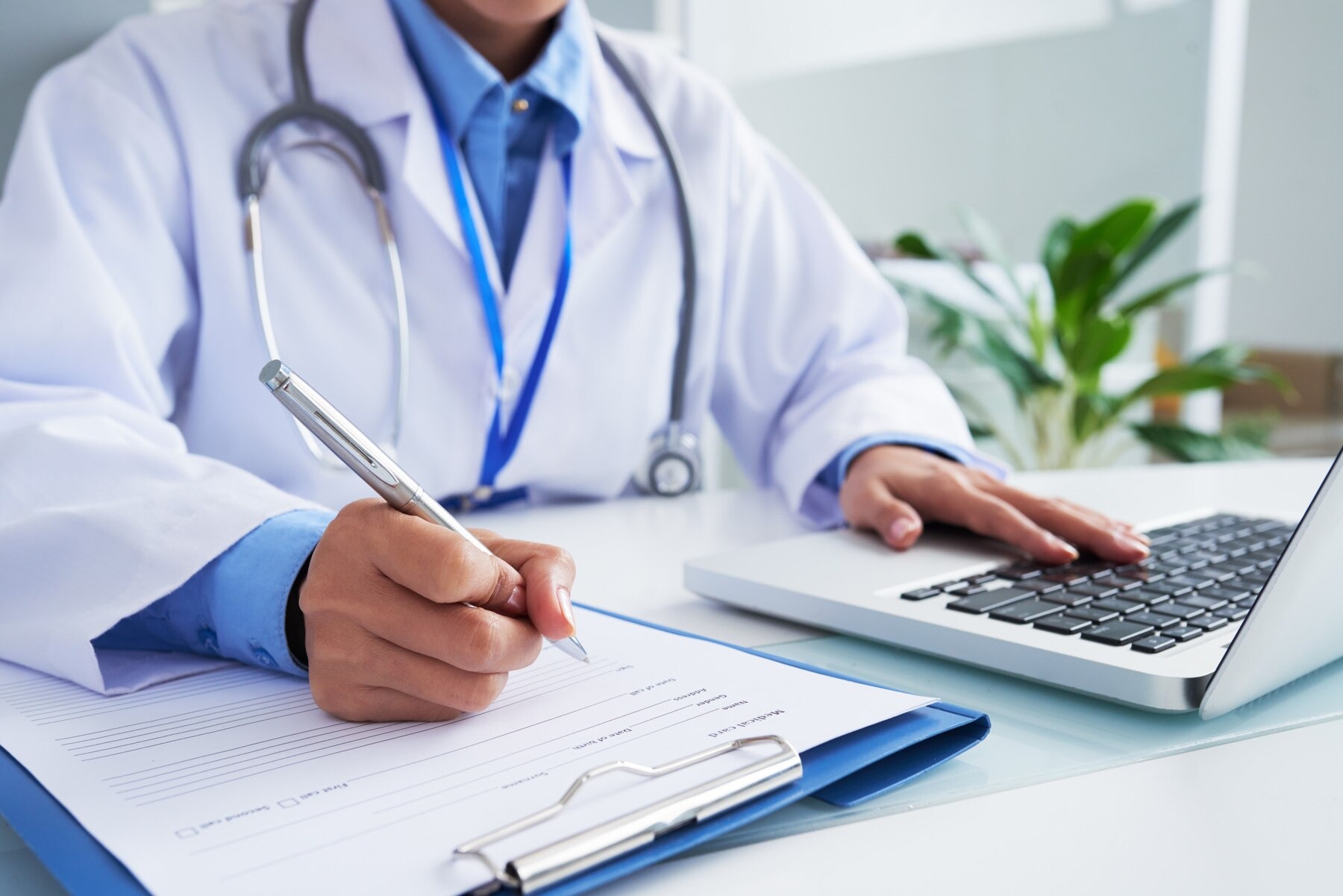Industria farmaceutia din Romania, la un pas de colaps si faliment