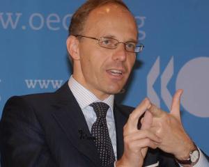 Ministrul de finante din Luxemburg: Grecia trebuie sa aleaga intre reforme si iesirea din zona euro