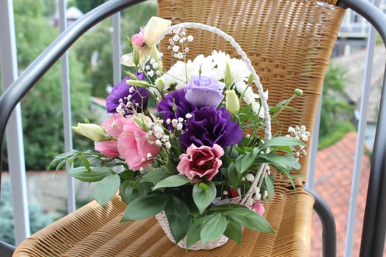 Cosuri cu flori speciale, ideale pentru orice ocazie, pe care le poti comanda online!