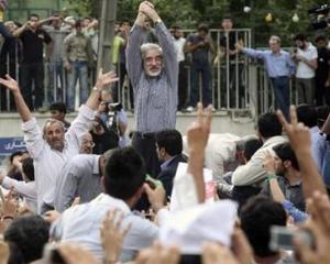 IRAN: Doi importanti lideri ai opozitiei sunt arestati