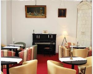 Descopera Luna Cafe&Bistro, un altfel de restaurant din Bucuresti