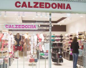 Calzedonia deschide miercuri primul sau magazin din Romania