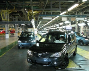 Dacia angajeaza. Vezi joburile disponibile