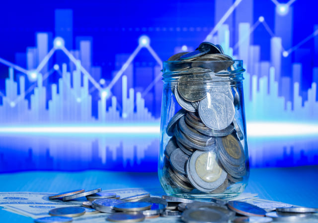 Educatia financiara: ce este si cum o poti aplica in viata de zi cu zi?