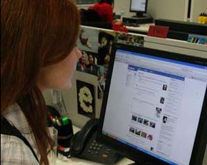 STUDIU: 52% din managerii din Romania ignora retelele sociale