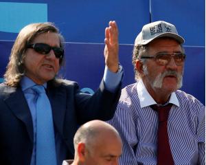 Ilie Nastase, un tigan. Ion Tiriac, un alt comediant roman