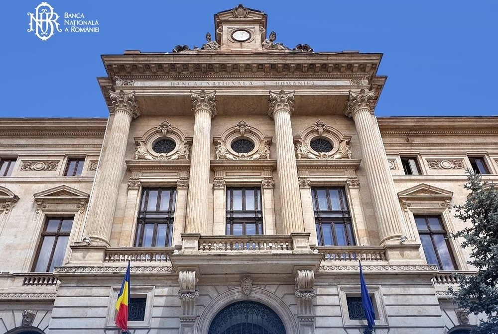 BNR atentioneaza: Perspectiva inflatiei se inrautateste accentuat, in urma incetarii plafonarii pretului la energia electrica, a majorarii TVA si a accizelor