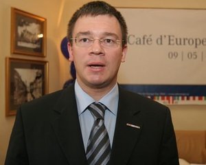 Mihai-Razvan Ungureanu a fost desemnat pentru functia de premier