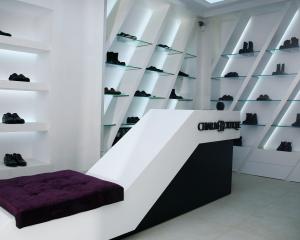 Investitie de 250.000 euro in cel mai nou magazin de pantofi de lux din Bucuresti: Charme Boutique
