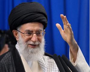 O noua viziune economica la Teheran: Ayatollahul Iranului face apel la stoparea exportului de petrol