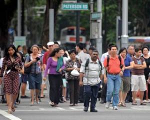 Singapore ofera prime tuturor cetatenilor sai. Valoarea acestora atinge un miliard de dolari