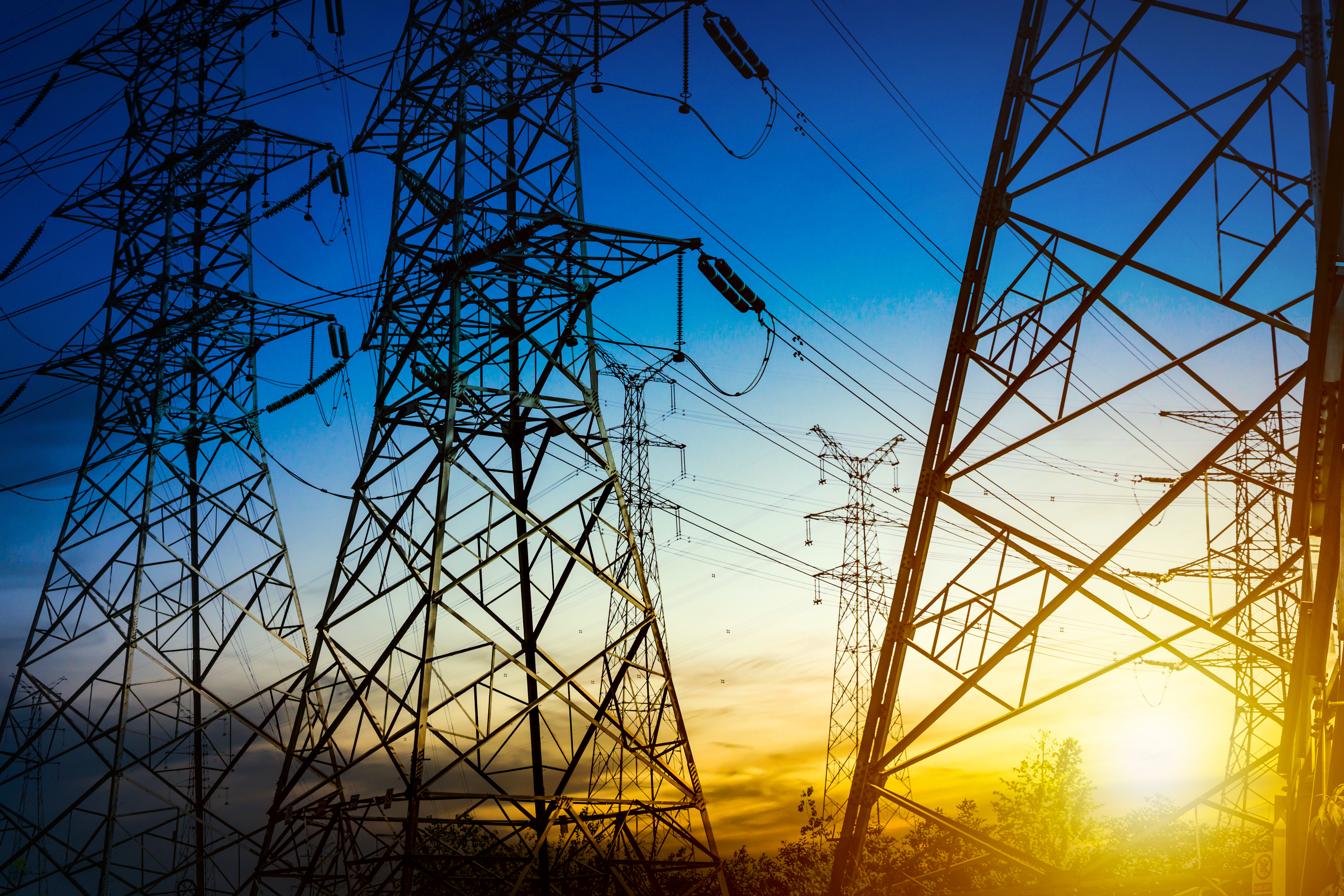 Facturi mai mari la energie de la 1 iulie: ce furnizor are cel mai mic pret si cine risca scumpiri de peste 130%