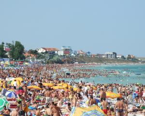 Cati bani au cheltuit romanii pe litoral vara aceasta