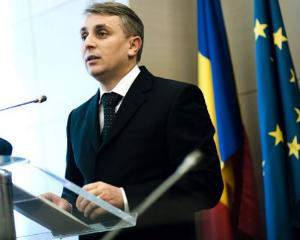 Ministrul Lucian Bode isi trimite consilierii personali sa gestioneze fondurile UE