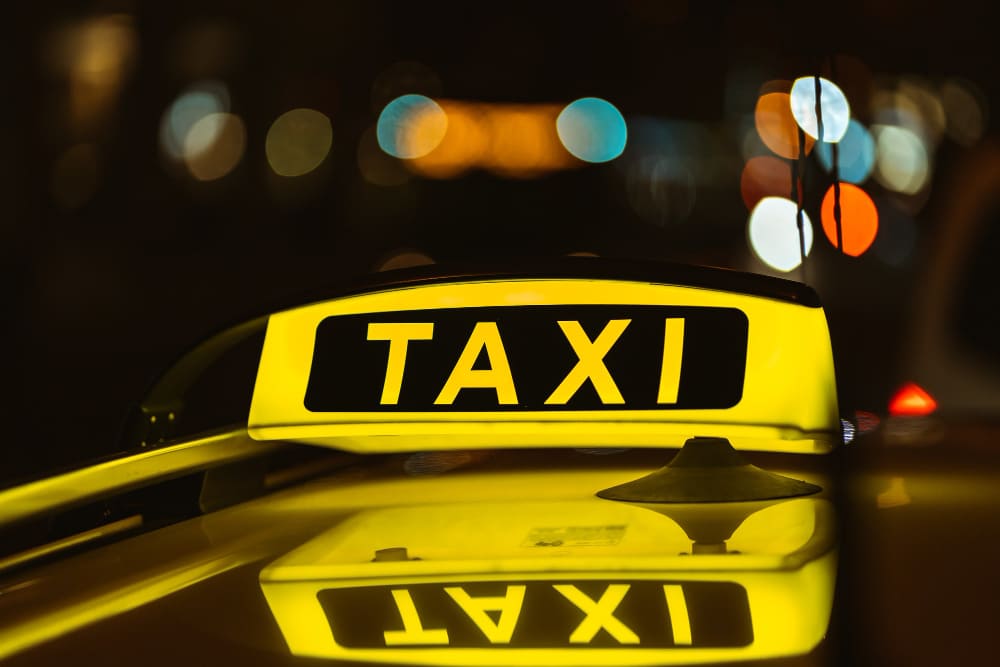 Bucuria taximetristilor de generatie veche! ANAF-ul loveste puternic in transportul alternativ