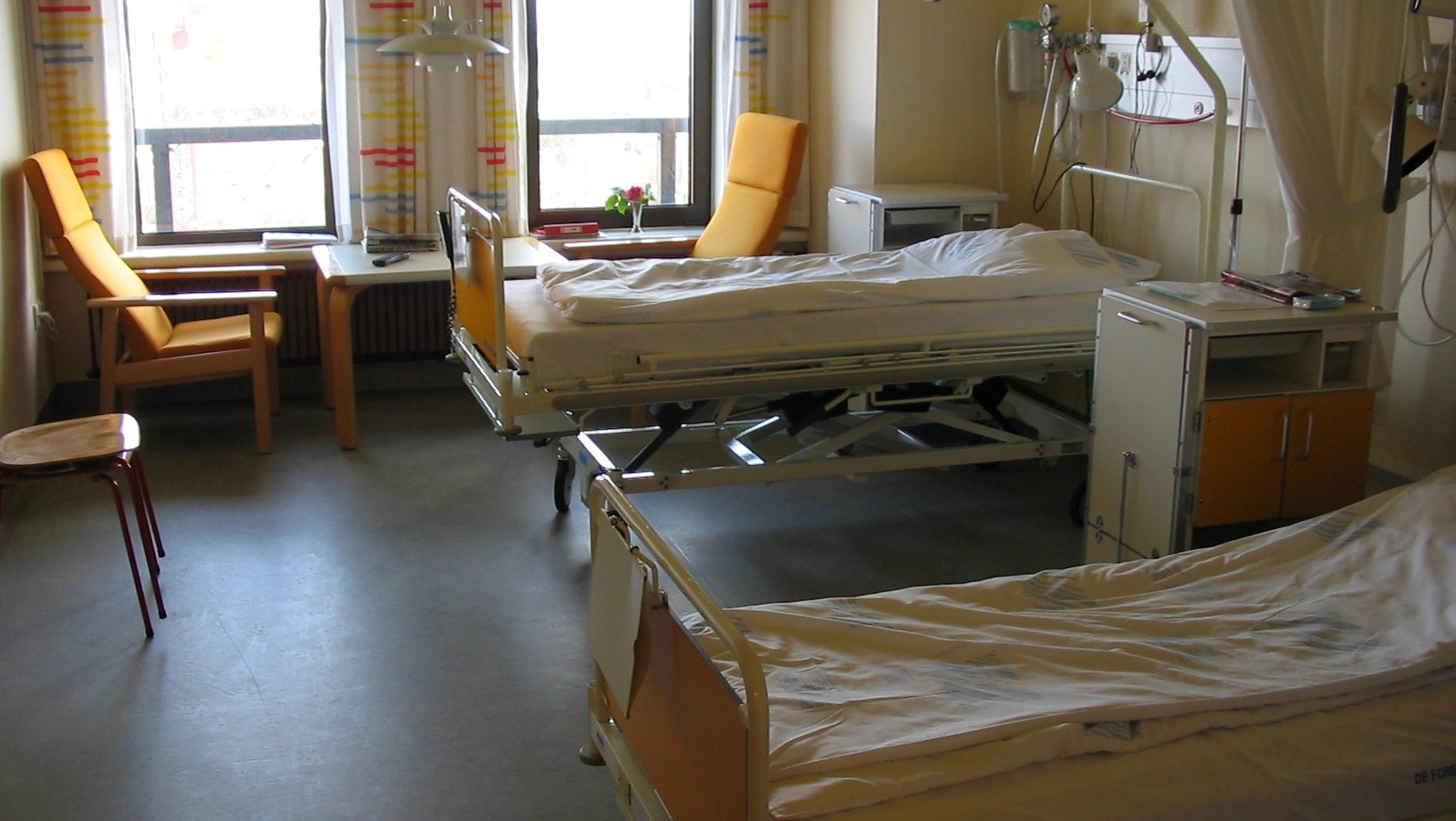 Patru copii internati la spitalul din Slobozia au fost adusi la Bucuresti dupa ce s-au imbolnavit cu Rotavirus