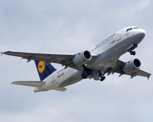 Lufthansa: Preturi mici garantate pentru zborurile catre Berlin
