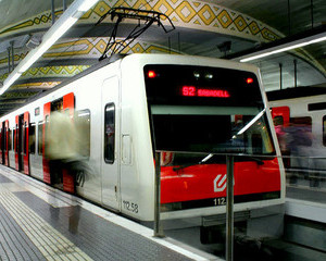 Metrorex cumpara trenuri noi de la Construcciones y Auxiliar de Ferrocarriles