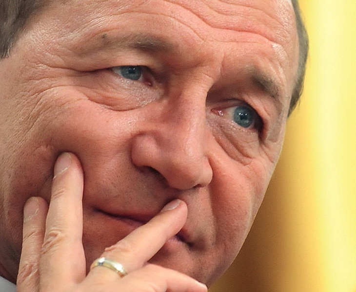  Basescu, suparat ca stam pe un munte de bani pe care nu-i punem la treaba