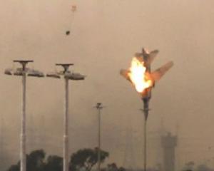 Video: Rebelii din Libia au doborat un avion militar