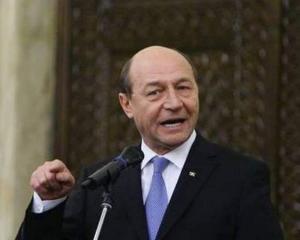 Basescu, acuzat ca incearca sa instituie frica